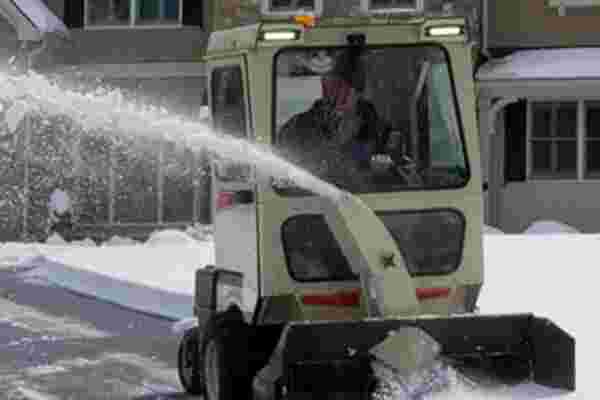 snowthrower_action