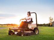 95171grasshopper_126_hero_female