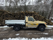 tomitruck_landcruiser