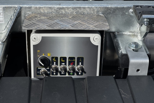 oyota_lc_79_ovladani