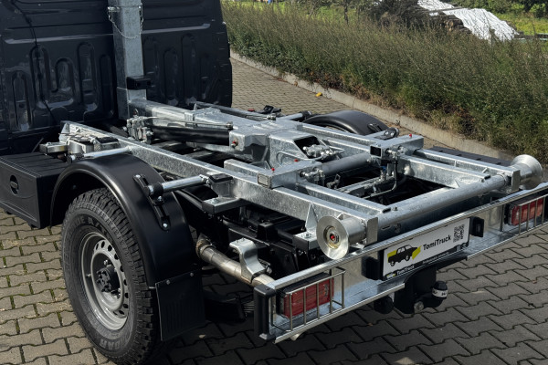 oyota_lc_79_nosic_kontejneru_detail